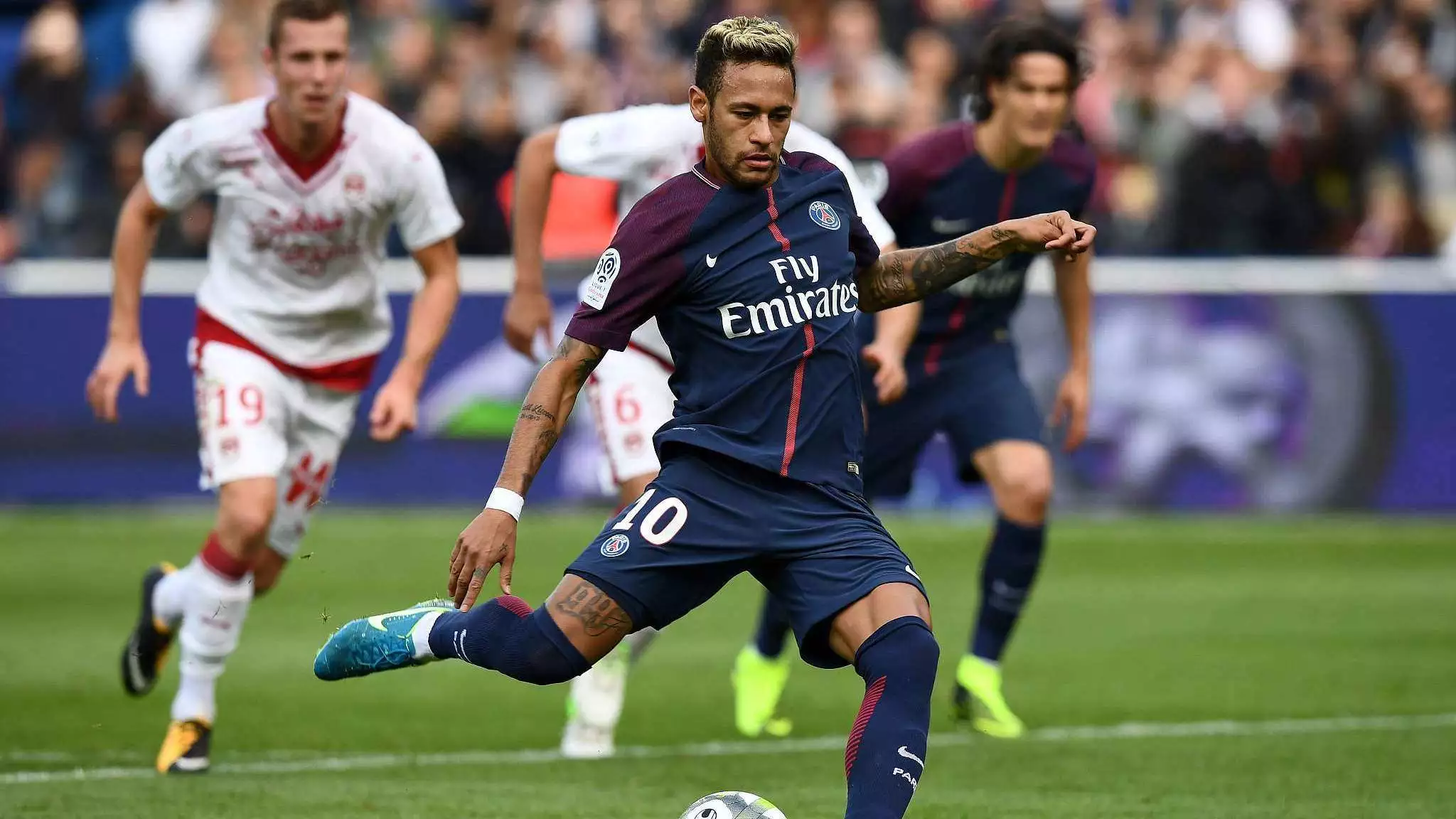 尤其是在面 尤其是在面