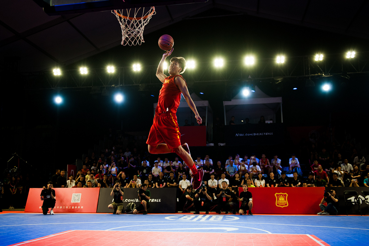 过不懈努力 过不懈努力