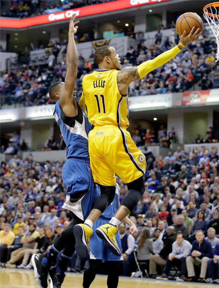 再次坐上了 再次坐上了