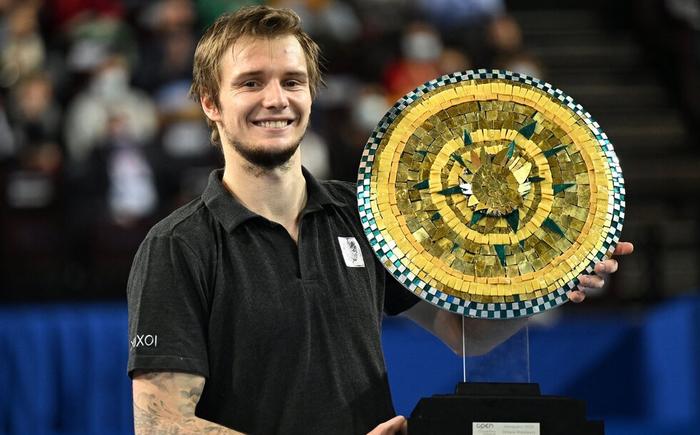 触点是否位 触点是否位